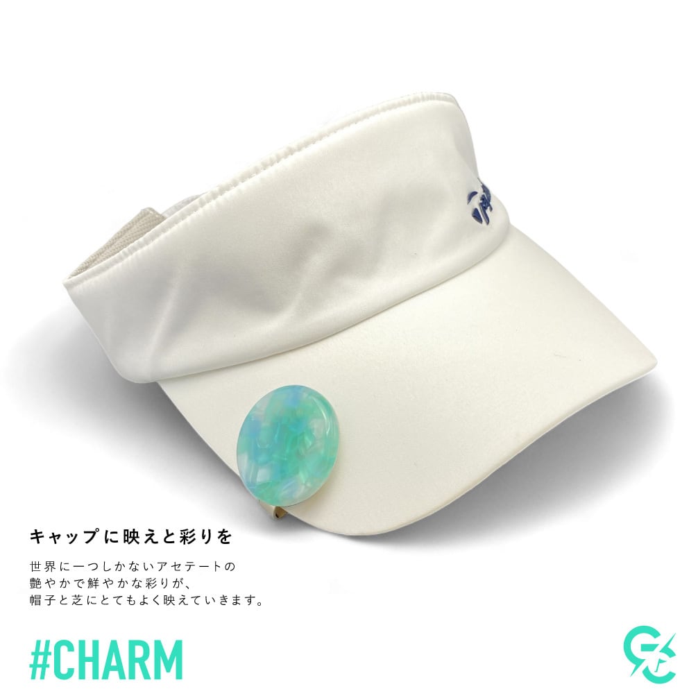 ＃CHARM / モデル名：ソラ（スカイブルー）/帽子と芝に映えるアセテートマーカー