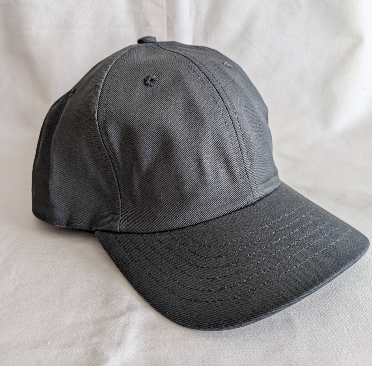 Classic Caps USA製 スナップバック キャップ (チャコールグレー) | AX