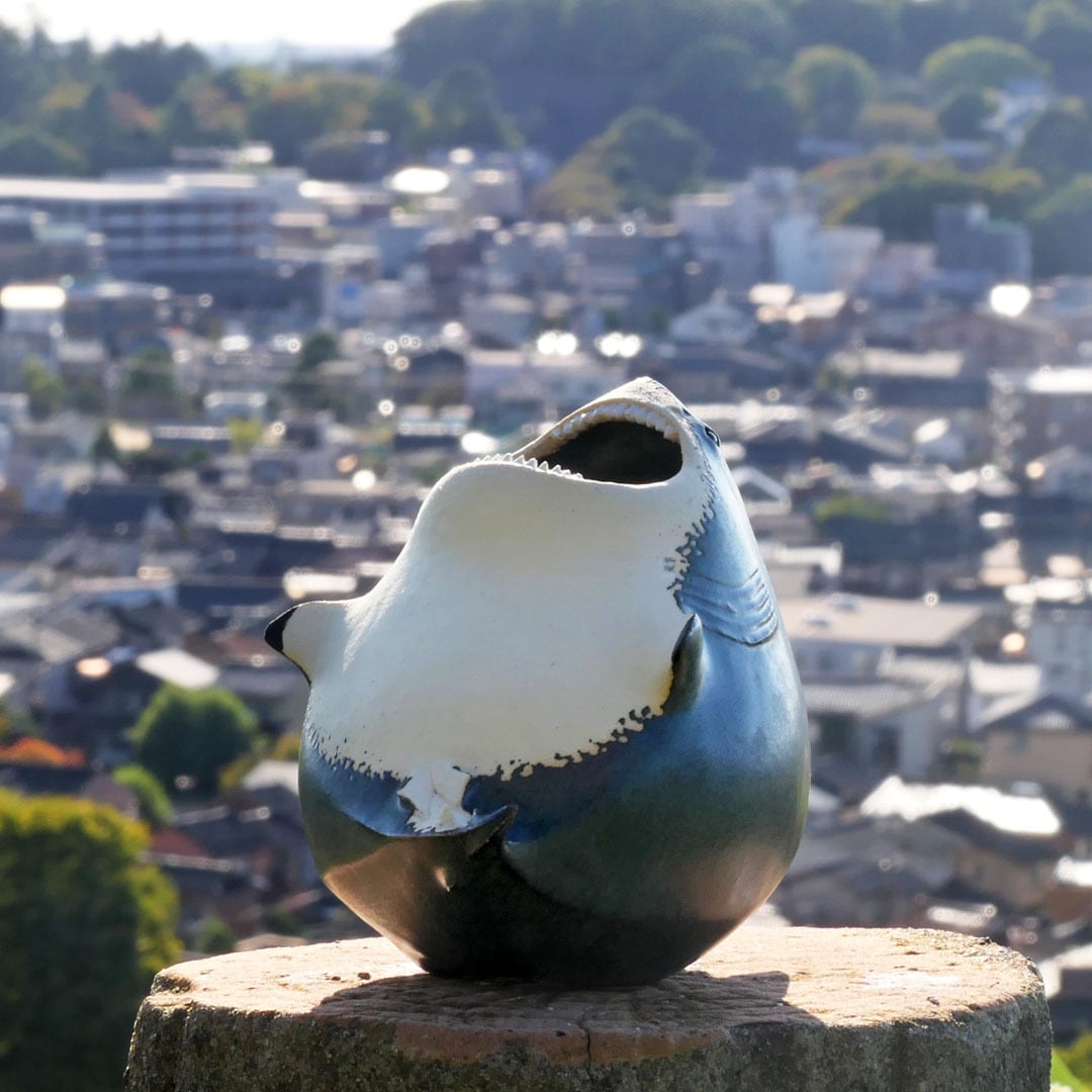 ホホジロザメ形酒器 | セラミミックonlinestore