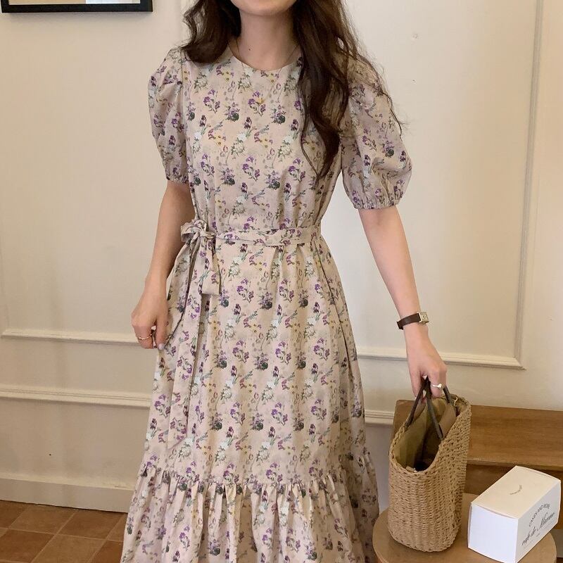 ワンピース レディース 送料無料 ロングワンピース ミモレ ミモレ丈 ロング ロング丈 半袖 パフスリーブ ウエストリボン かわいい 大人可愛い カジュアル 上品 エレガント 清楚 フェミニン おしゃれ お洒落 綺麗 お嬢様 ナチュラル こなれ感 ラブリー キュート ガーリー レトロ ロマンチック 抜け感 主役級 存在感 花柄 小花柄 フラワー 学生 通学 デート お出かけ 女子会 フリーサイズ 夏 20代 30代 40代 韓国 韓国系 着回し 普段使い 体型カバー ファッション コーデ インスタ映え