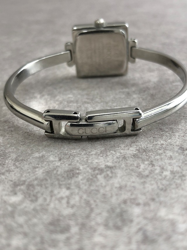 GUCCI グッチ 腕時計 シルバー ステンレススチール クォーツ  1900L vintage ヴィンテージ オールド ey4n3g