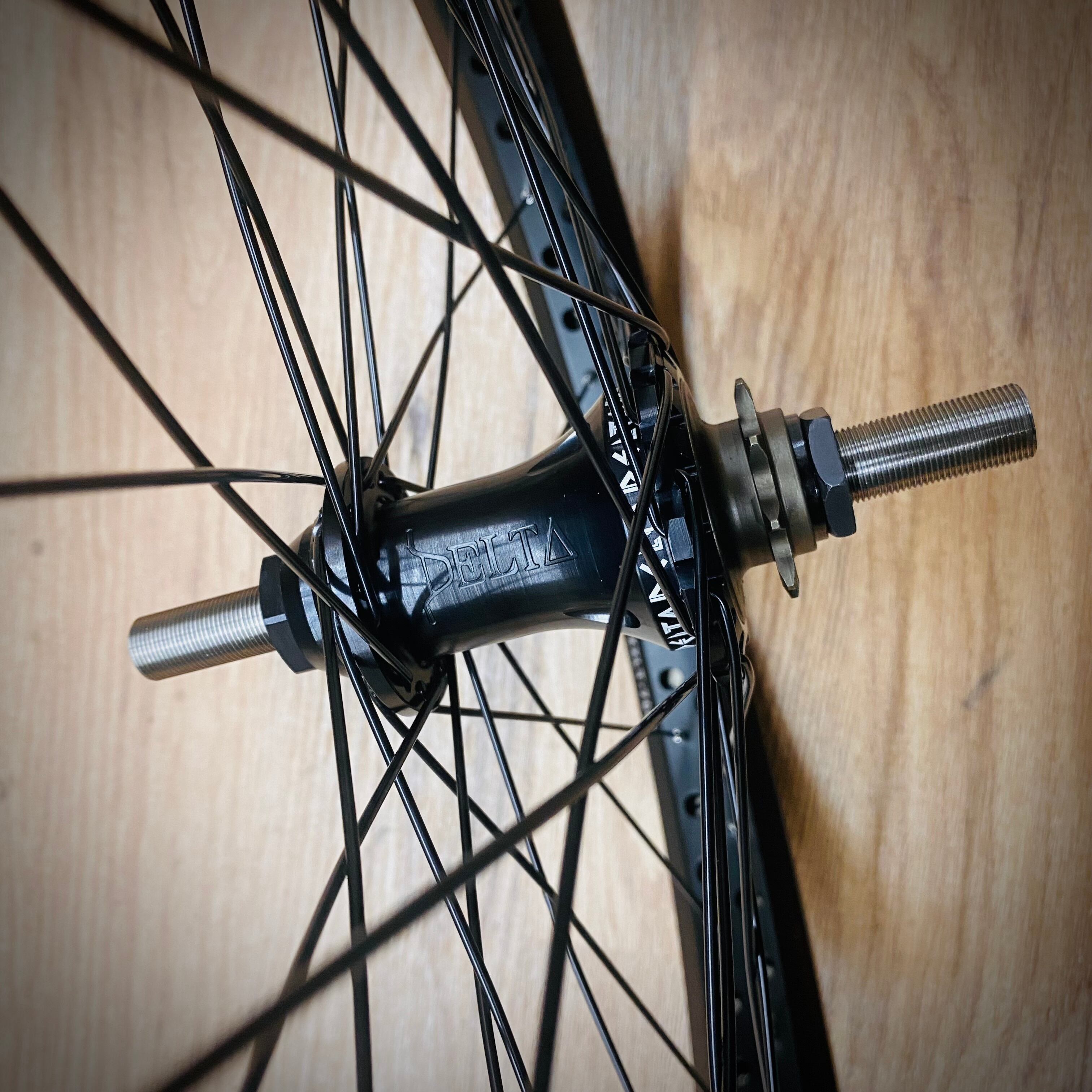 DELTΔ BMX REAR HUB (TITANIUM SHAFT) | ÐELTΔ