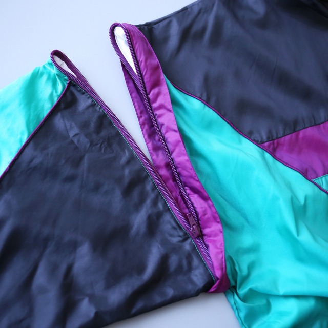 poison color switching sleeve docking design loose nylon blouson