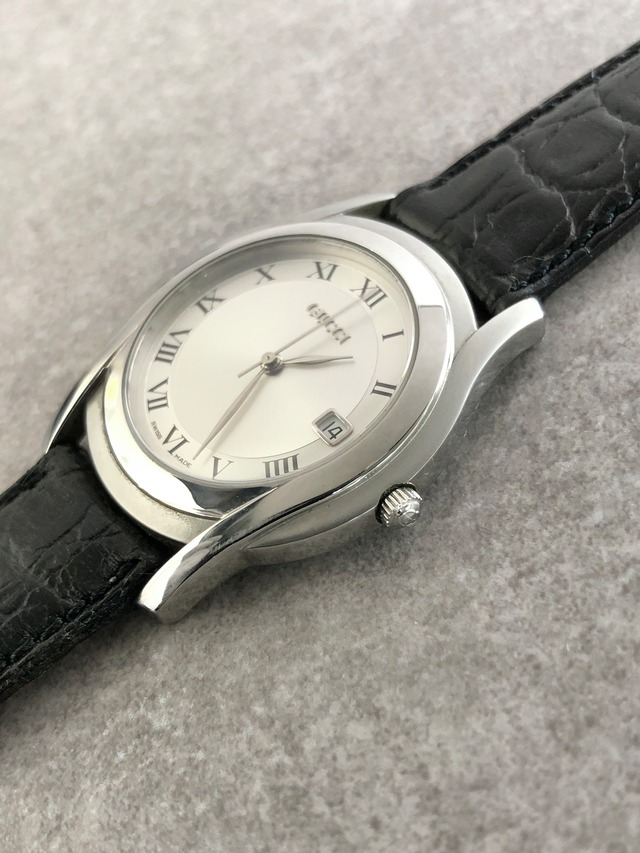 GUCCI グッチ 腕時計 シルバー×ブラック ローマ文字 ステンレススチール 5500Ｍ vintage ヴィンテージ オールド 24mgta