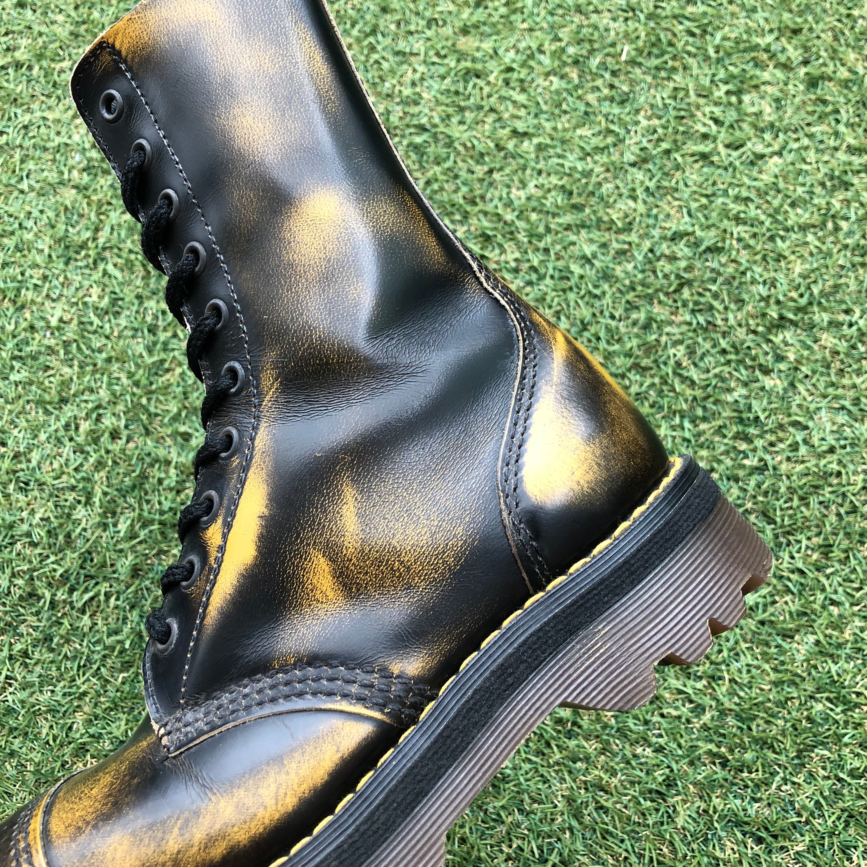 Dr.martens 10hole スチールトゥ クレイジーボム-