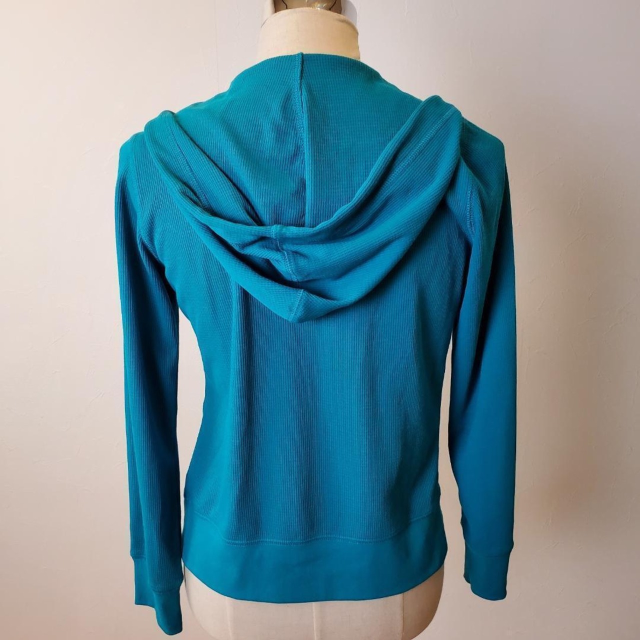 【USED】ユニクロ　トレーニングパーカー　ヨガマラソンジム