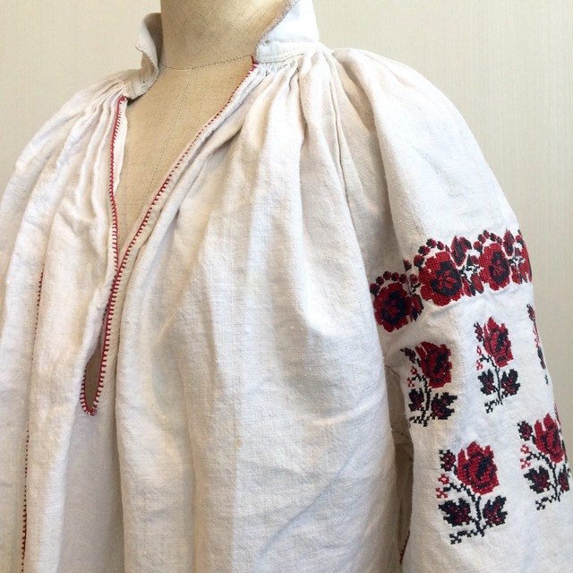 Ukrainian embroidery dress 3