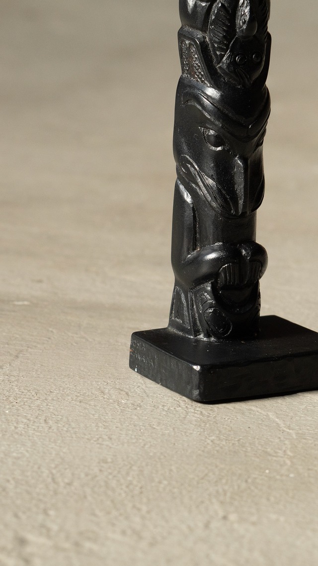 "BOMA CANADA" vintage Miniature totem pole