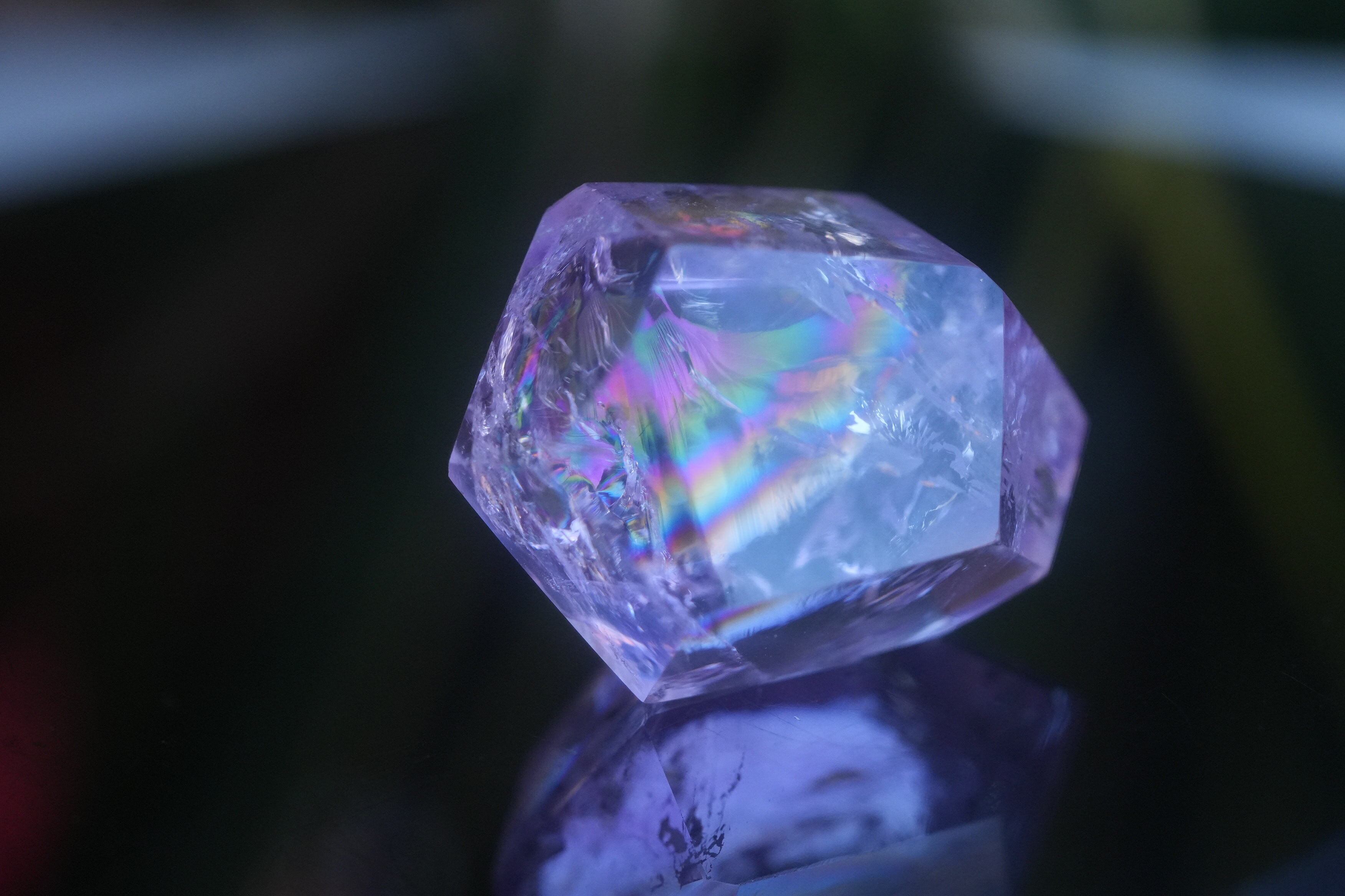 七色吐息☆レインボー☆アメジスト原石 s1213 | Funky garuda Stone