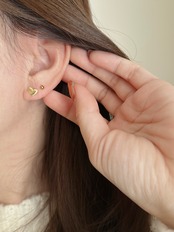 S925 スタッドハートピアス