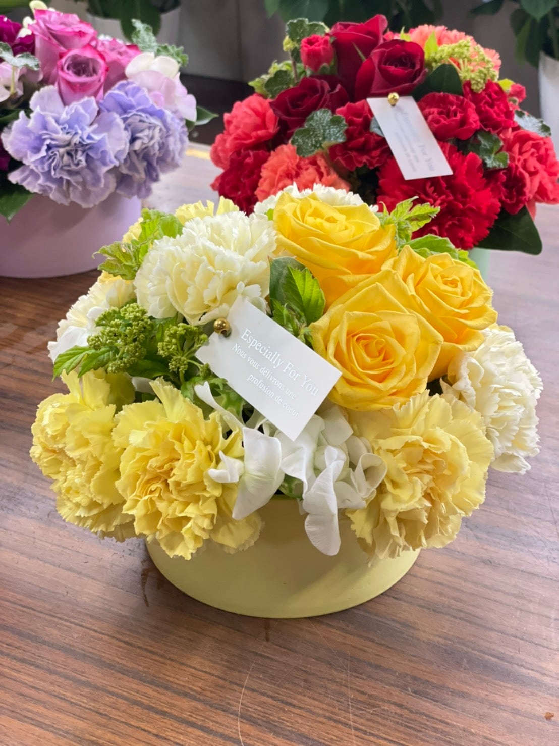 フラワーガウン＊イエロー イエロー系ラウンドアレンジメント | 花*bouquet de Bianca