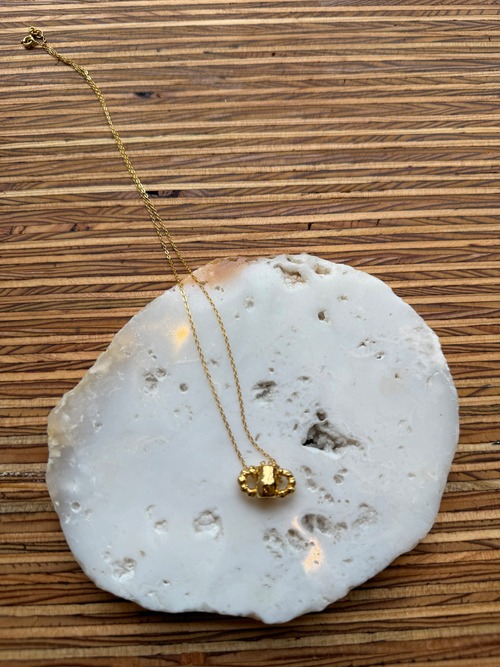 LE MOON/ PV-01 pinch vase 01