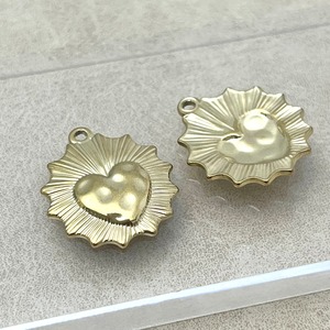 ステンレス製サンハートゴールドチャーム