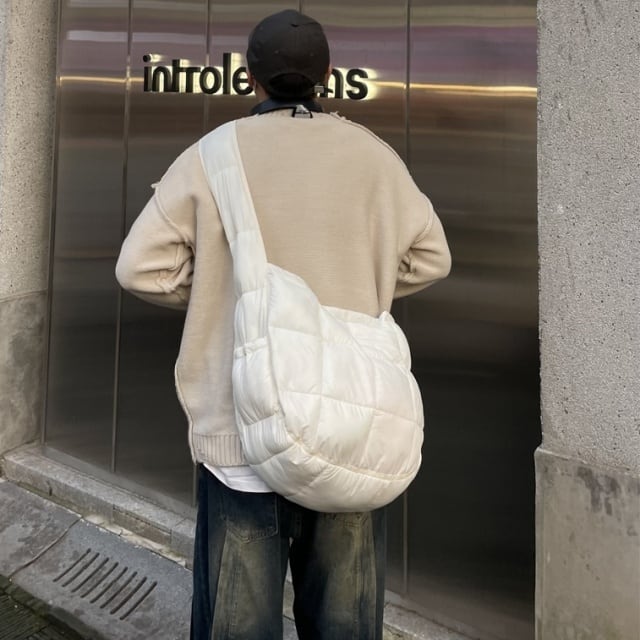 予約販売】ショルダーバッグ メッセンジャー キルティング ホワイト 白