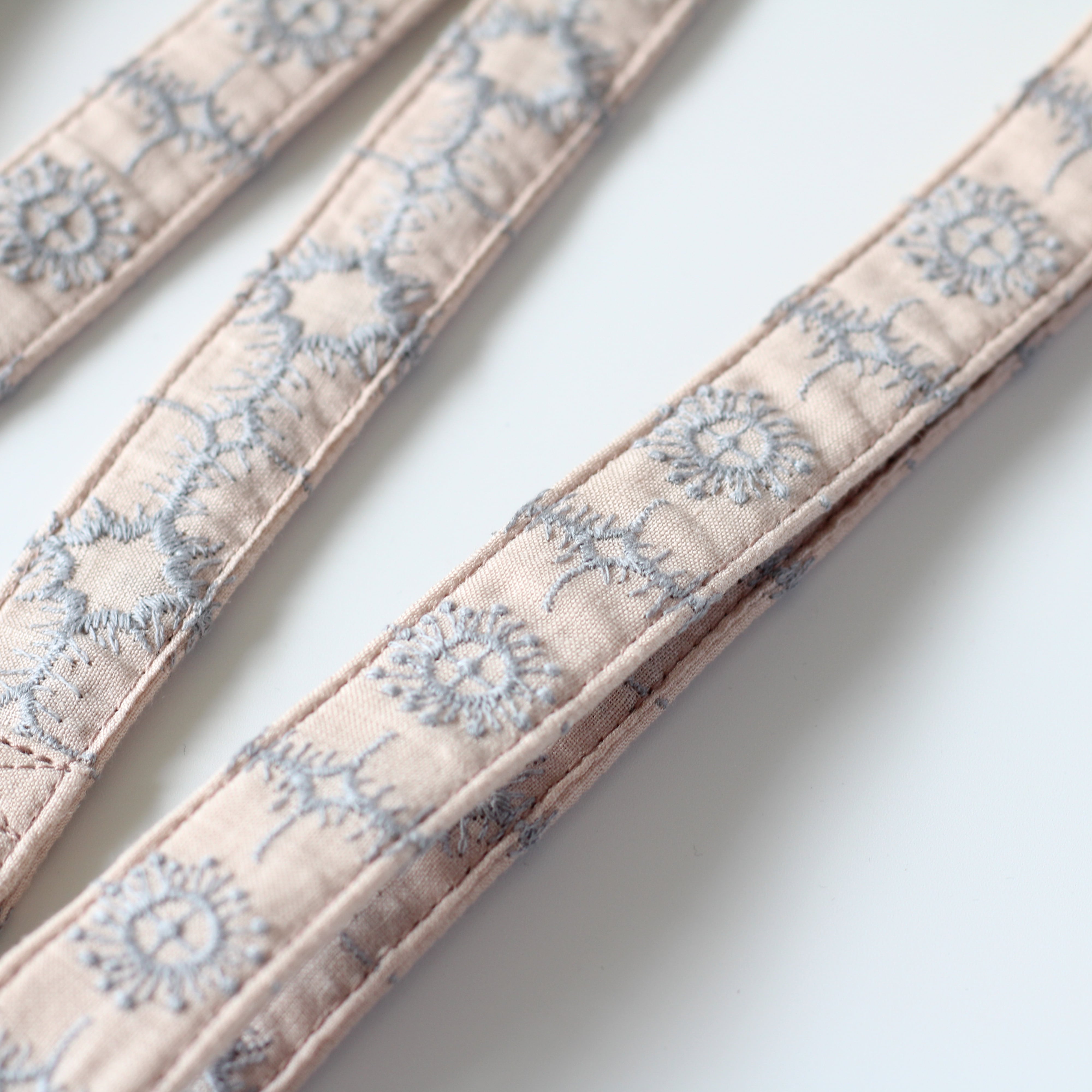 ハンドメイド　ミナペルホネン　ショルダーストラップ⑅︎◡̈︎* ミナペルホネンハンドメイドショルダーベルト その他ファッション雑貨