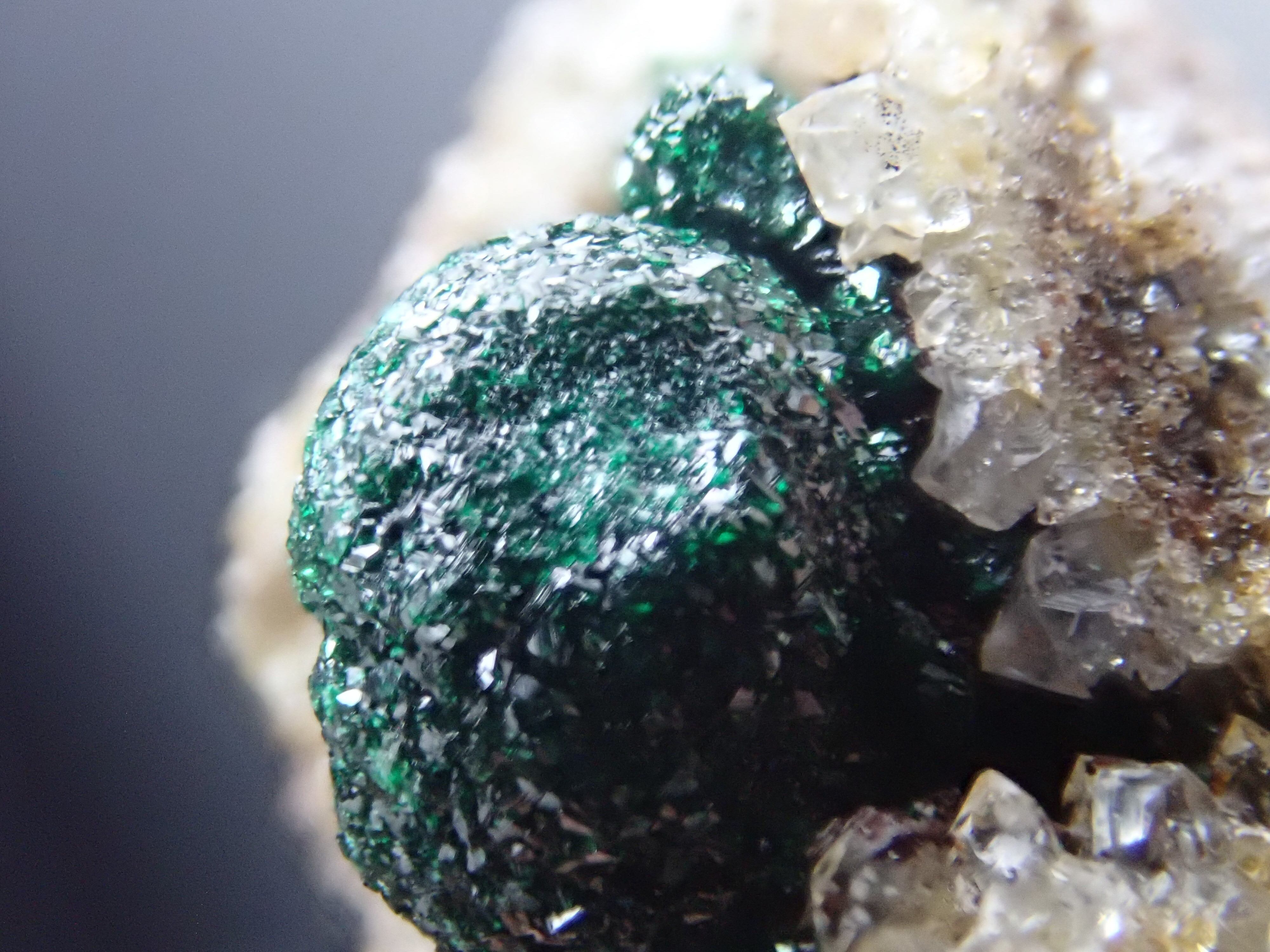 ナミビア産】宝石質 アクアマリン 藍柱石 原石 標本 4 | 石処たっちゃん