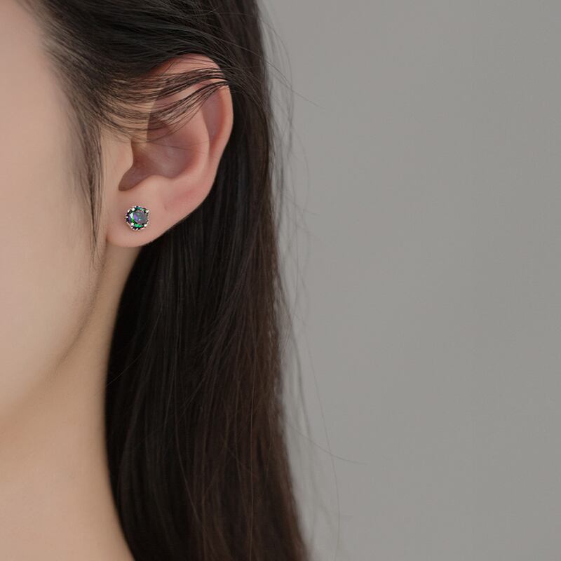 ダークカラーの七色ピアス E | Kuroneko Kazari