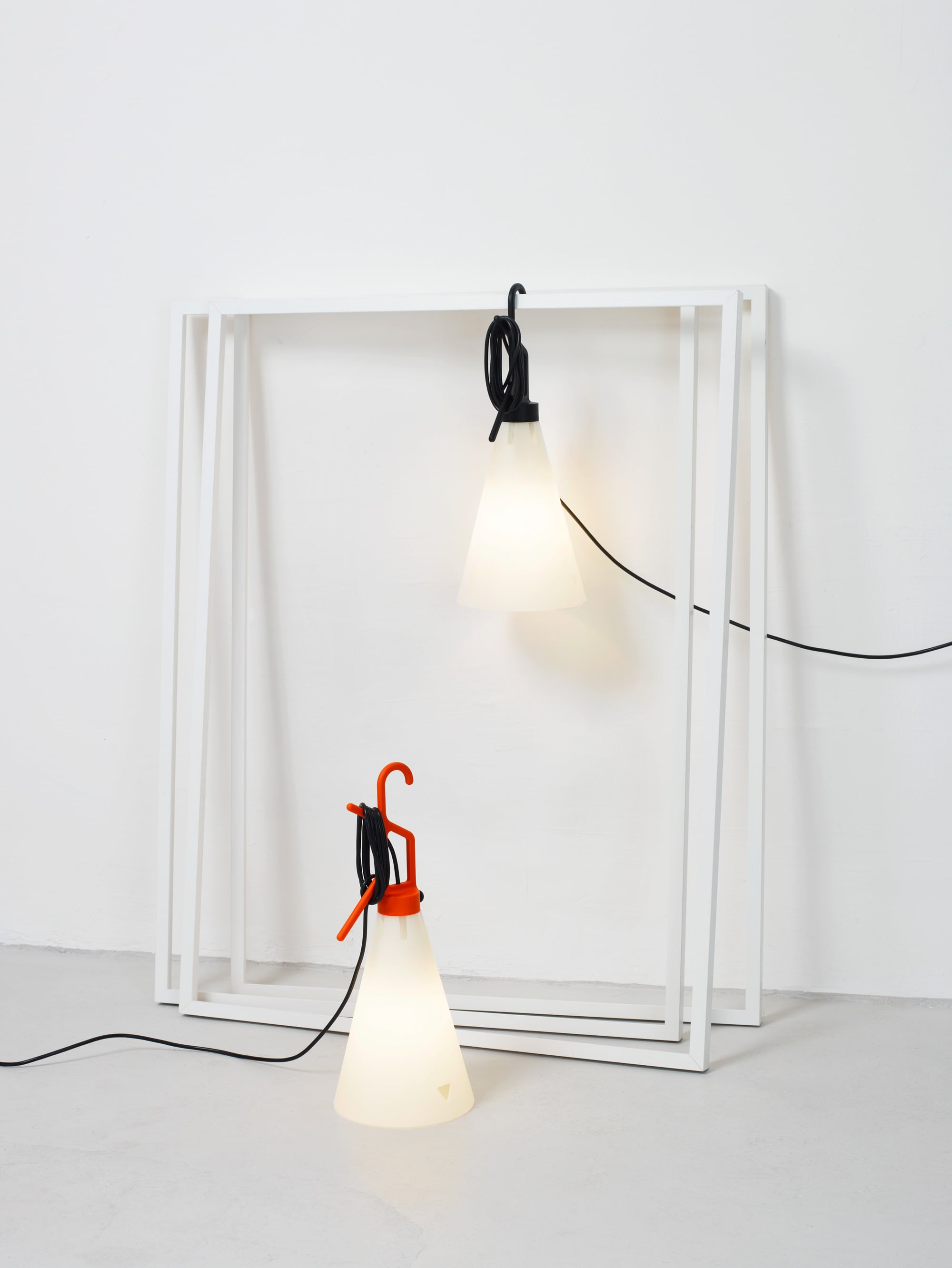 FLOS / MAYDAY (White 限定色) | niwatt
