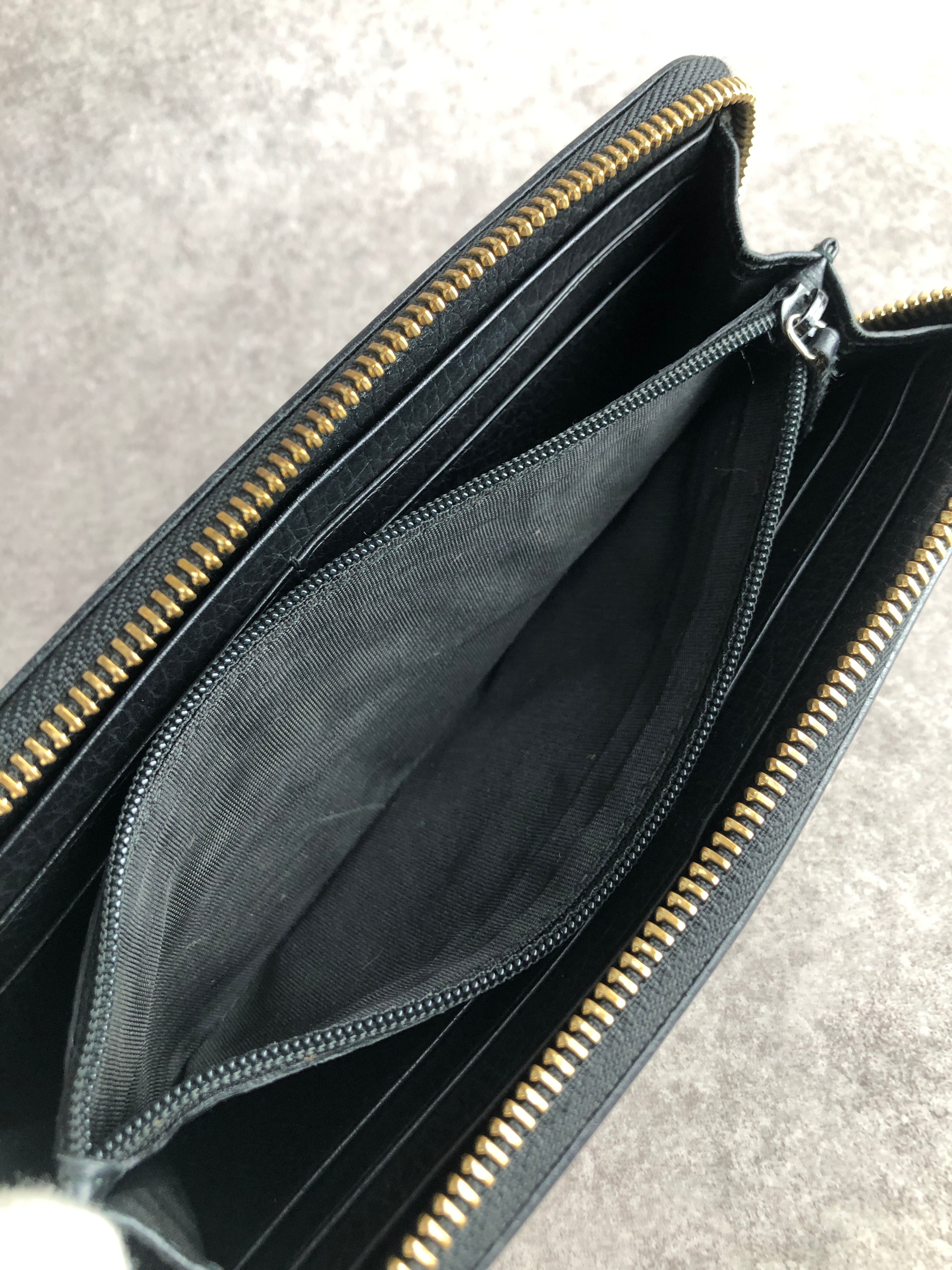 GUCCI グッチ GG 財布 ブラウン ラウンドファスナー キャンバス 長財布