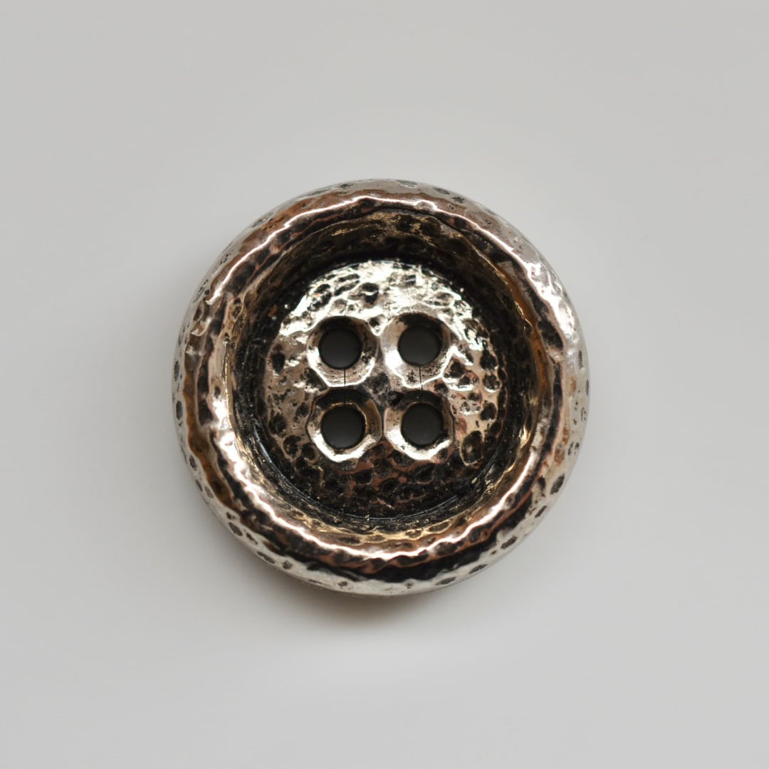 『プレミアムビンテージ』ドイツ 4穴 28㎜ P-09