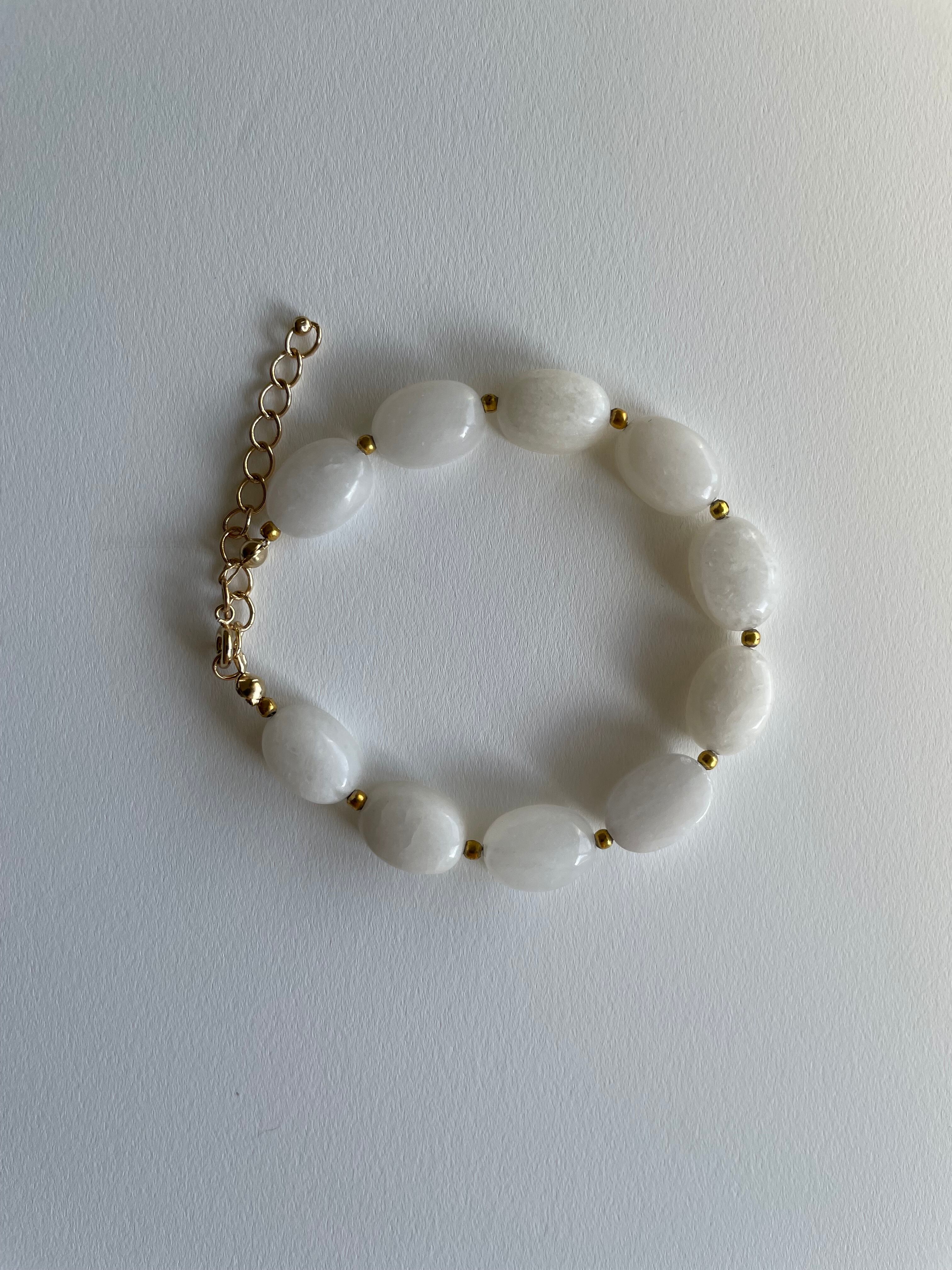 ホワイトクオーツのブレスレット