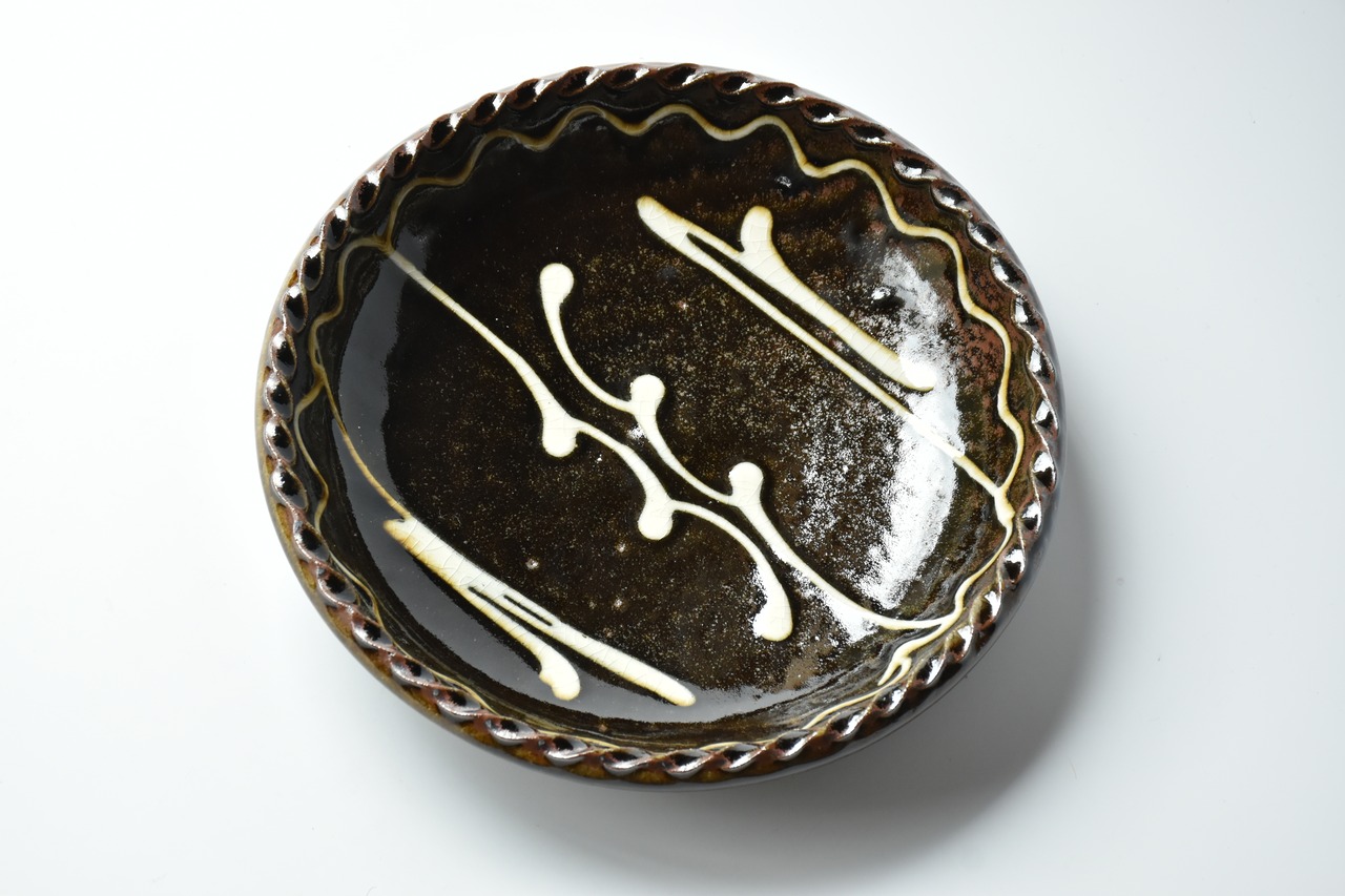 小代焼ふもと窯 / 井上尚之 : 8寸皿 スリップウェア ③