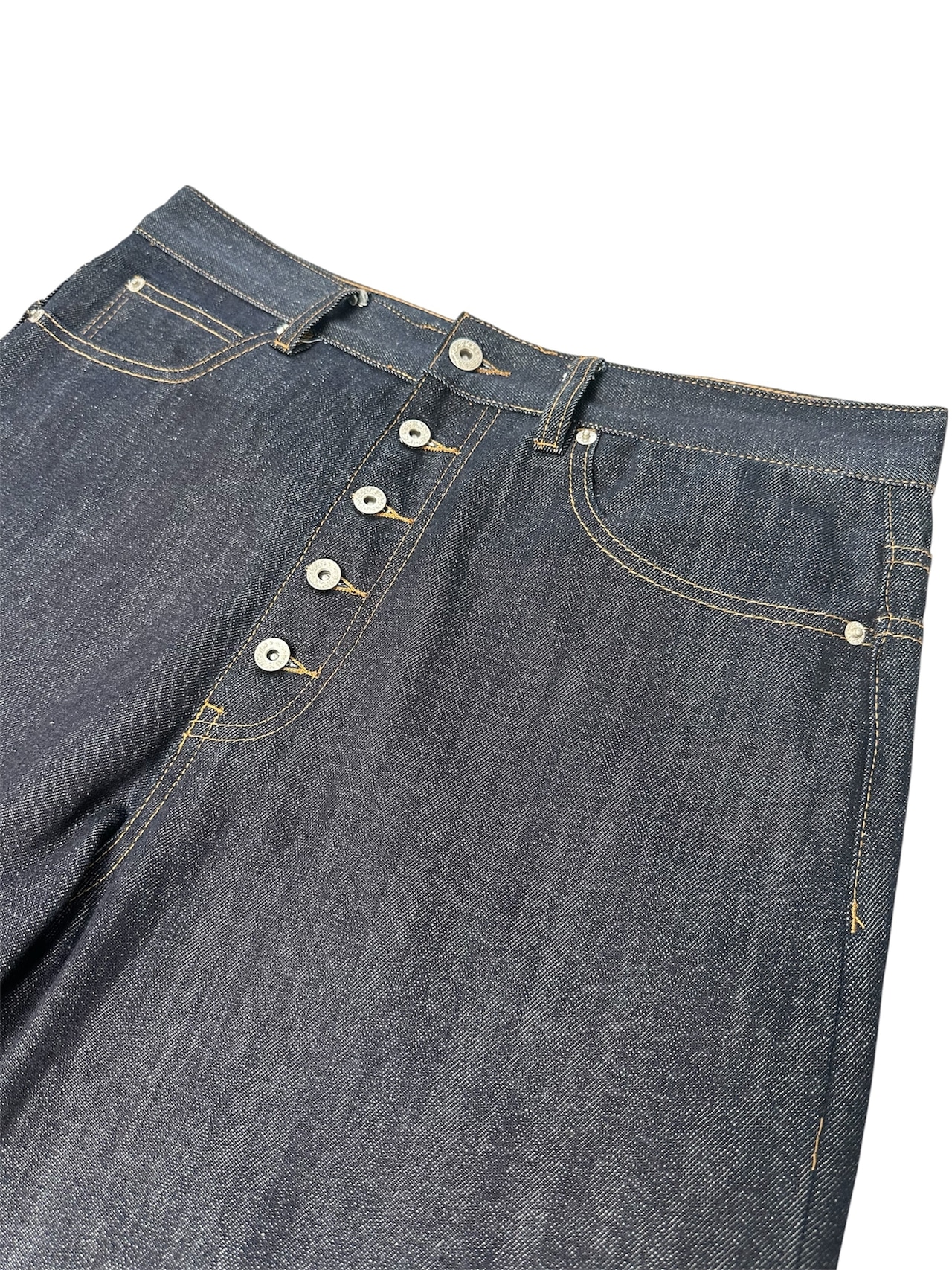 Raw Button Baggy Denim