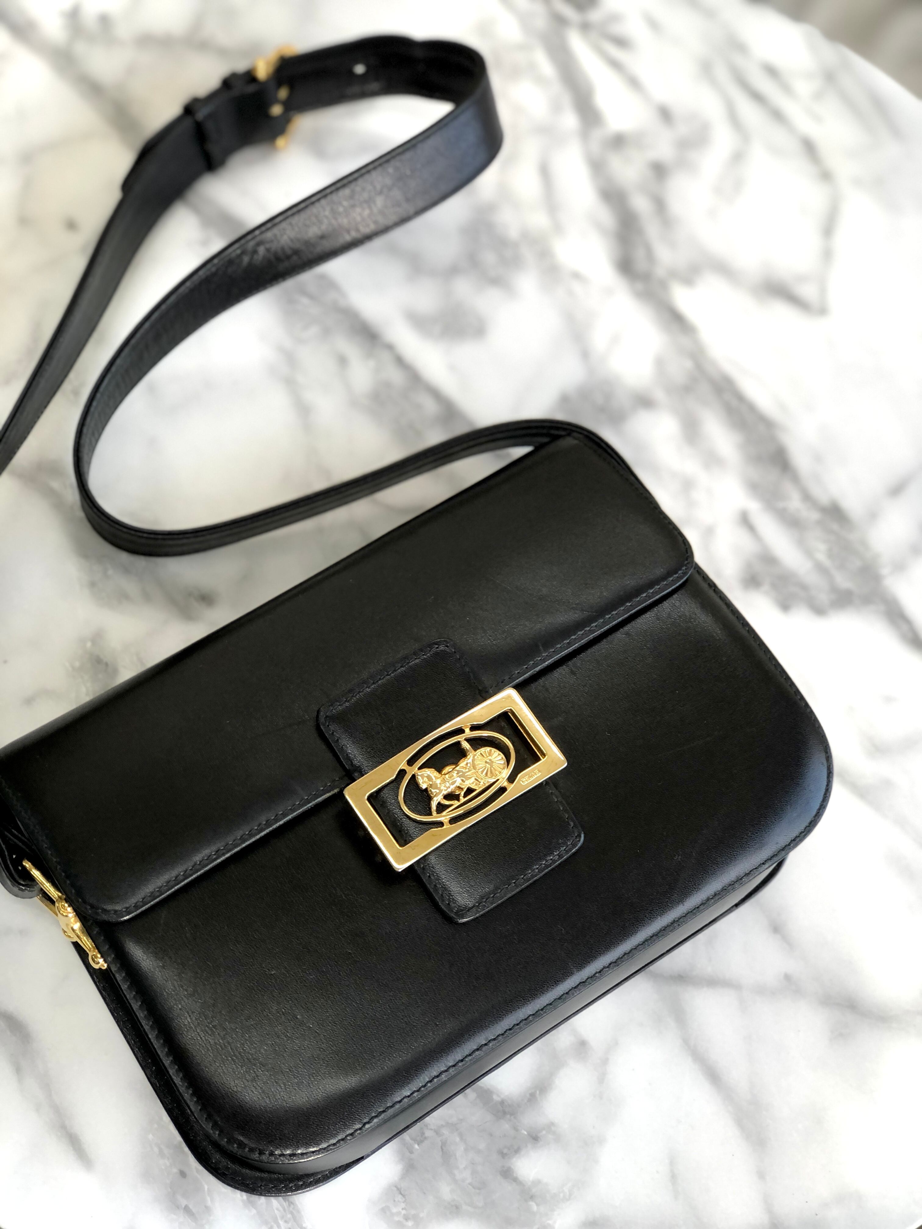 CELINE セリーヌ 馬車 ホースキャリッジ レザー クロスボディ CELINE セリーヌ 馬車 ホースキャリッジ レザー クロスボディ
