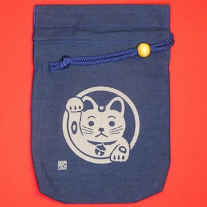 巾着袋 “招き猫”(中) 藍色