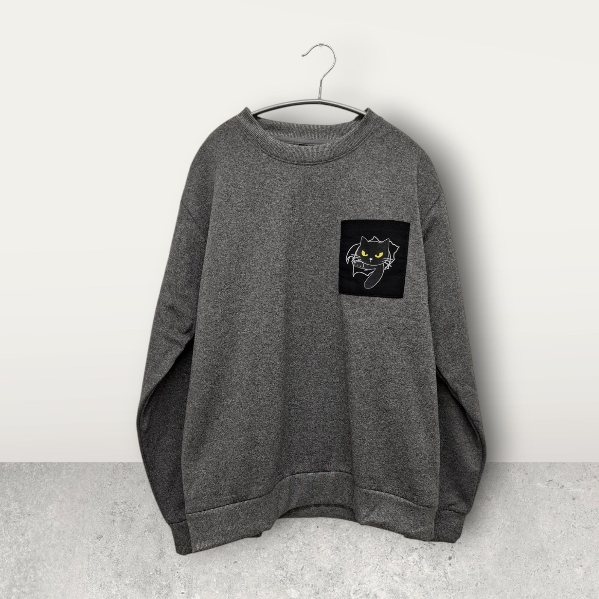 L、LLのみ再入荷 男女兼用 サイズ展開 M~LL 突き破りノゴロー 異素材ポケットしっかり生地裏起毛トレーナー グレー