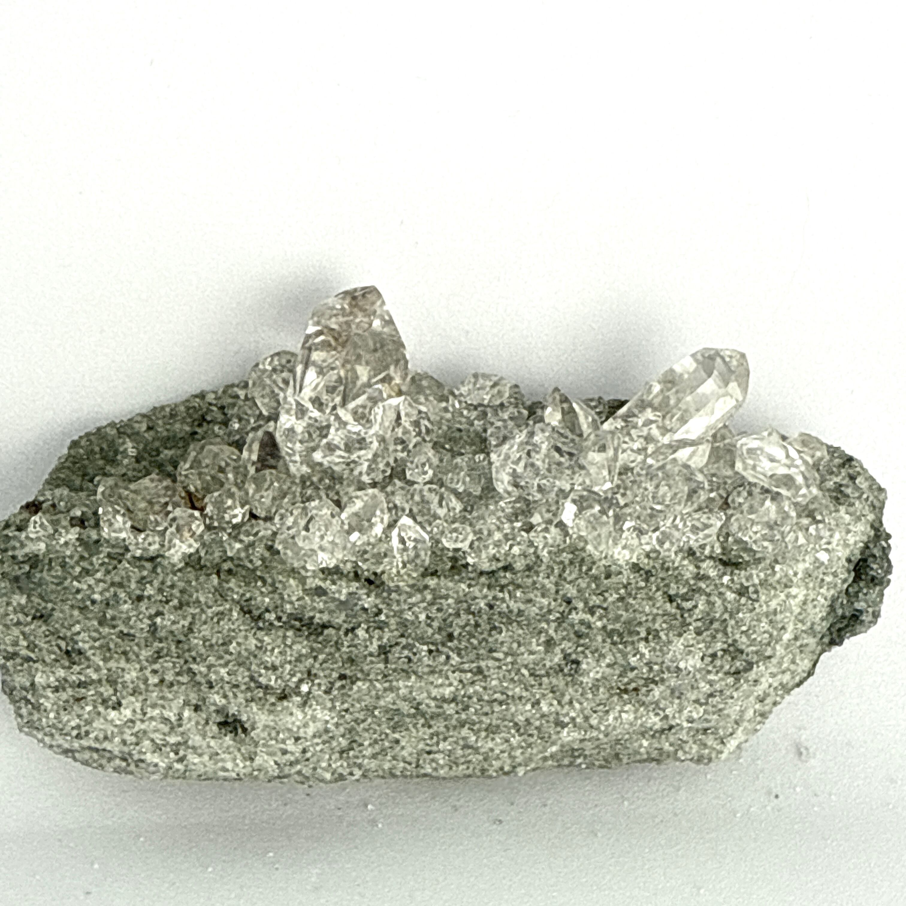 382 インドマニハール産ルチル入り水晶クラスター | Mea Via Stone