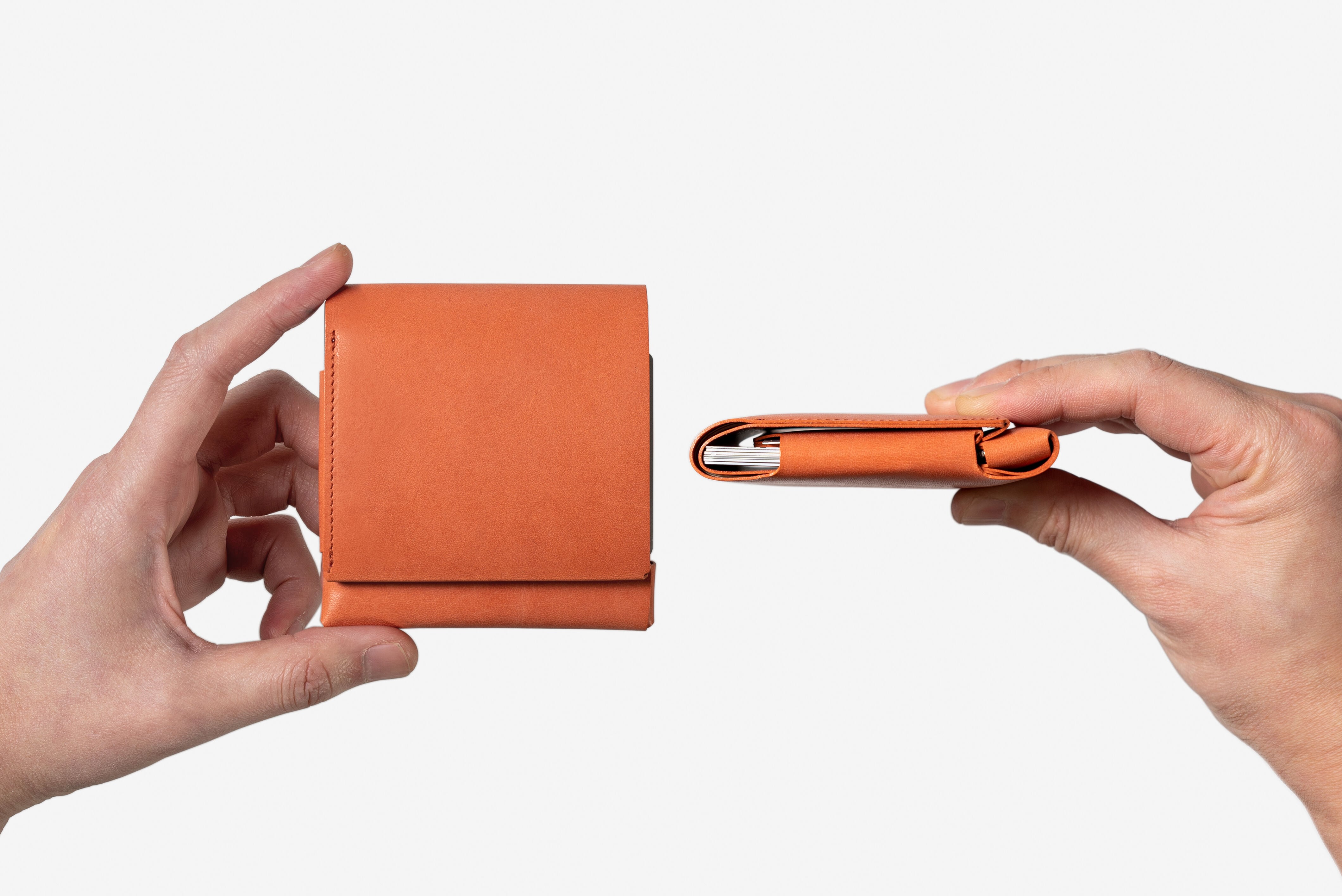 ミニマム＋αの財布 METRO / BERRY [限定色] | FABRIK® ONLINE STORE