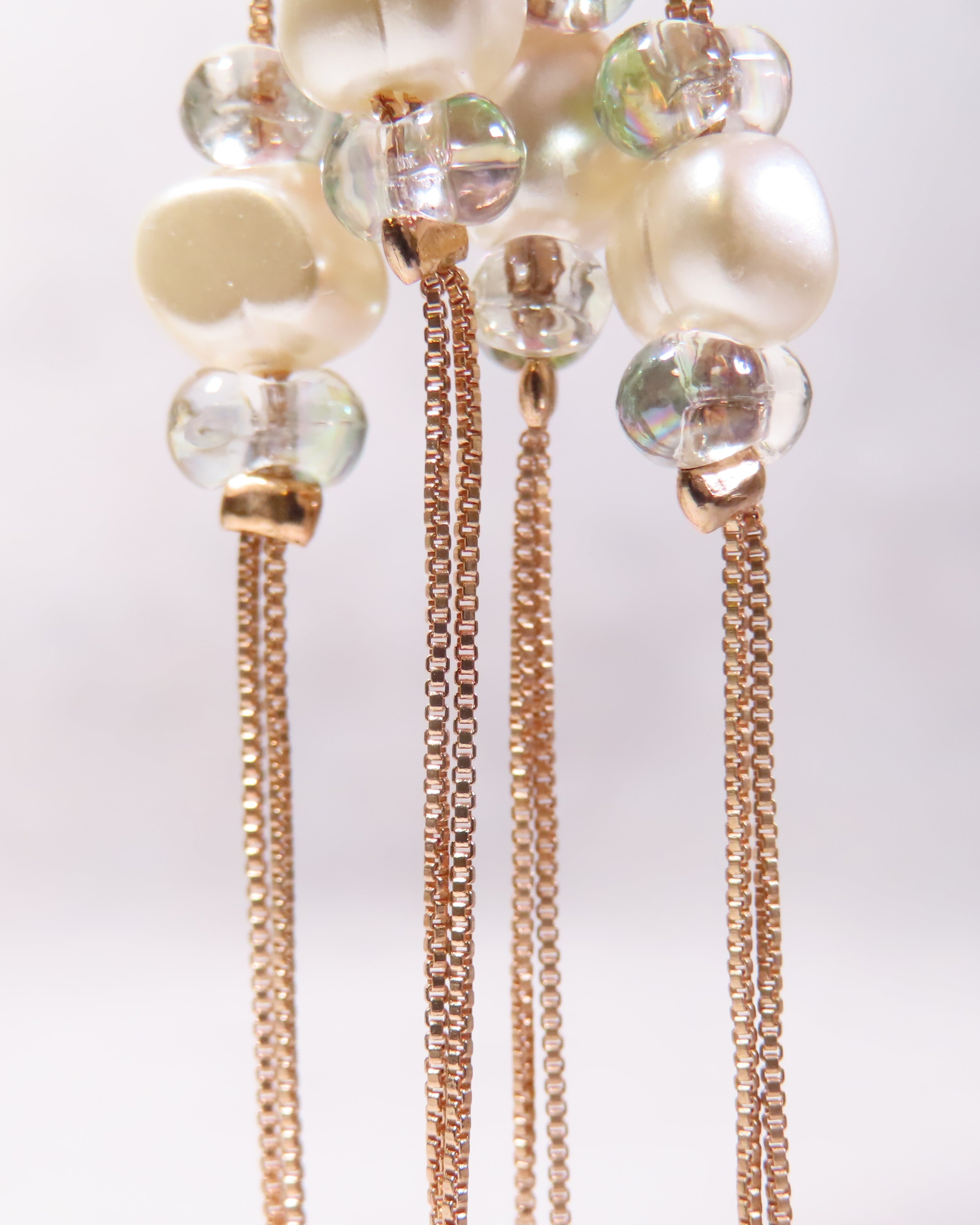 Shimmering Pearl Gold Tassel