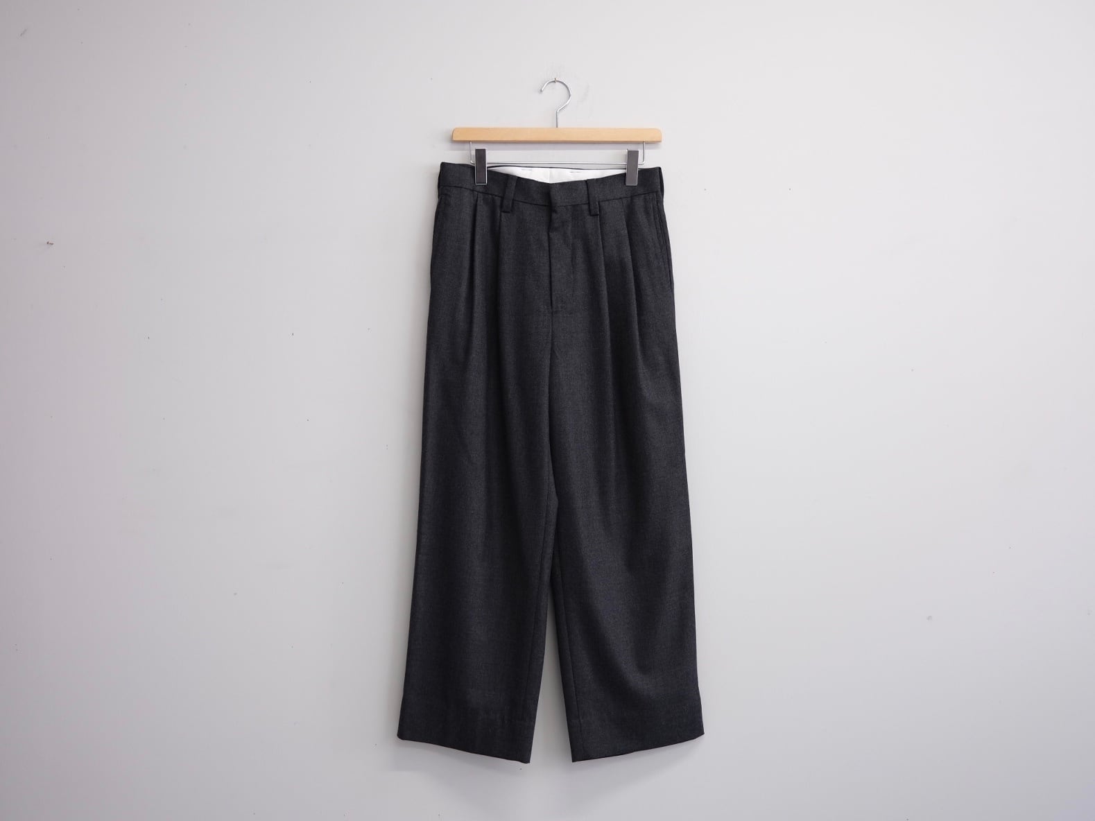 UNIVERSAL PRODUCTS.” WOOL WIDE TROUSERS” | Lapel online store