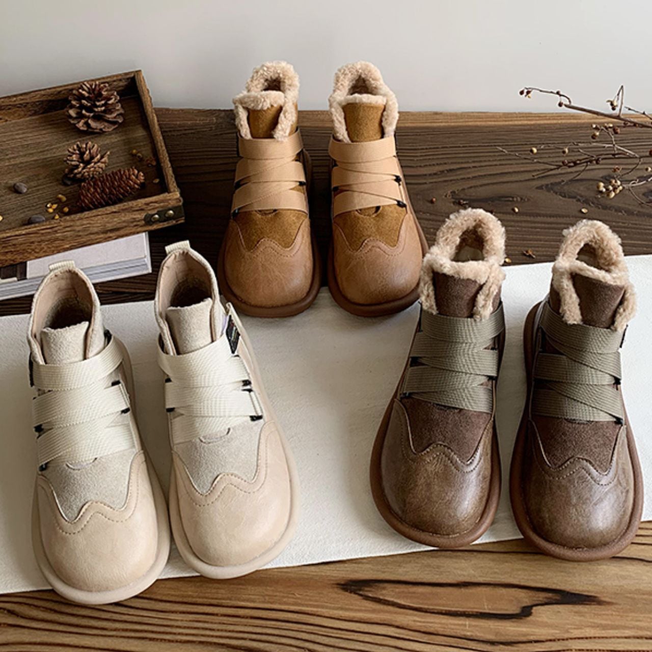 ベルトデザイン軽量ショートブーツ Ln00386