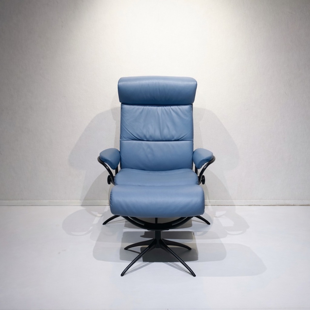 EKORNES エコーネス Stressless Tokyo ストレスレス トーキョー 1人掛け ソファ 1Pソファ リクライニングチェア オットマン付き パーソナルチェア 本革 椅子 チェア モダン 北欧 ラグジュアリー