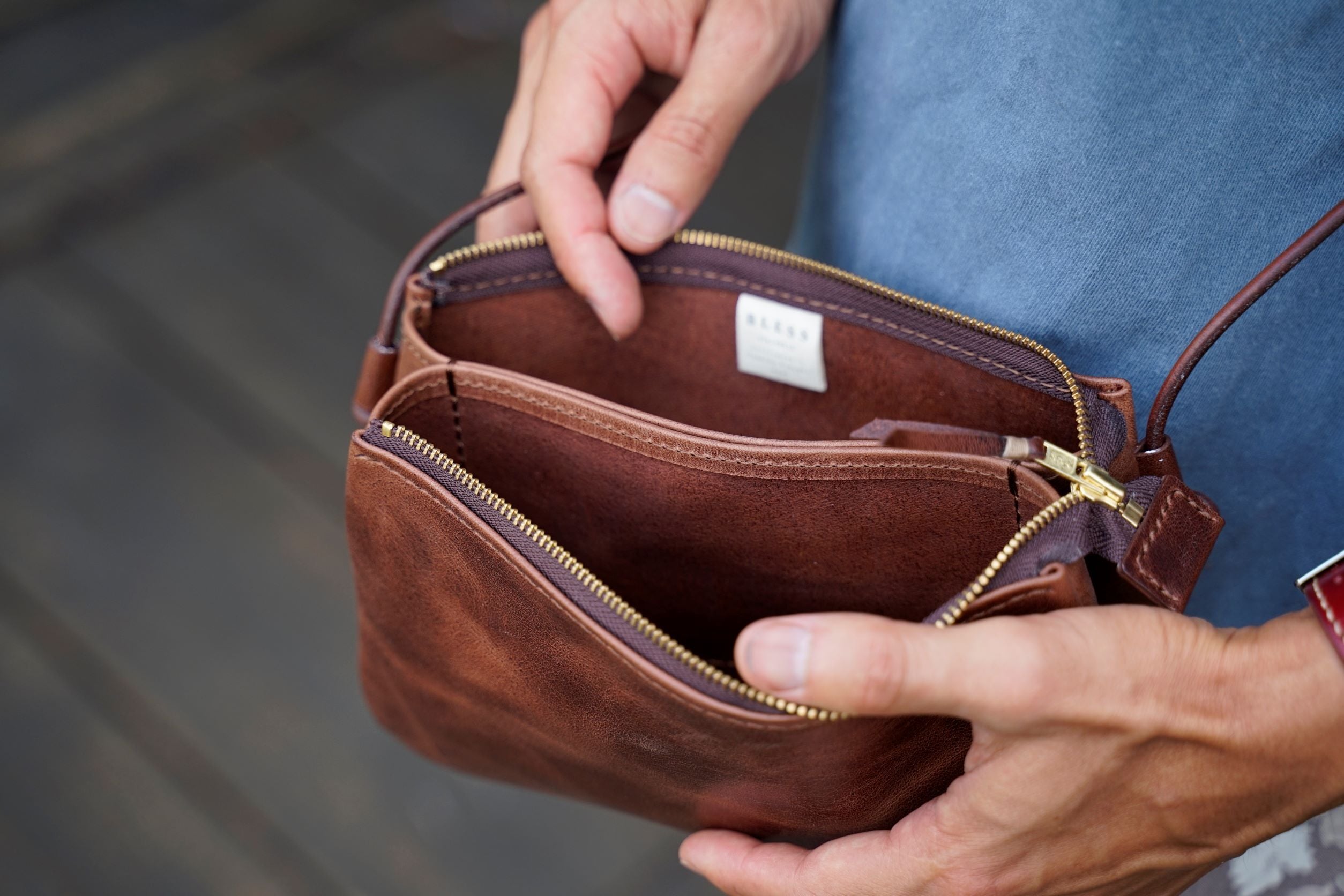 3ポケット ポーチ | 革細工とニュージーランド雑貨のお店 BLESS online