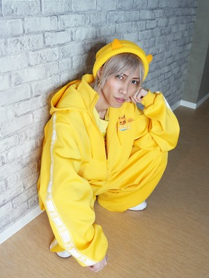 ジャージズボン　イエロー