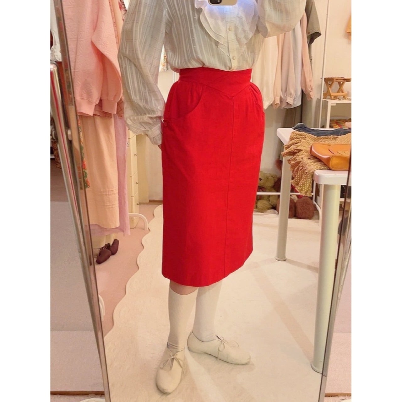 red cross belt semi tight skirt