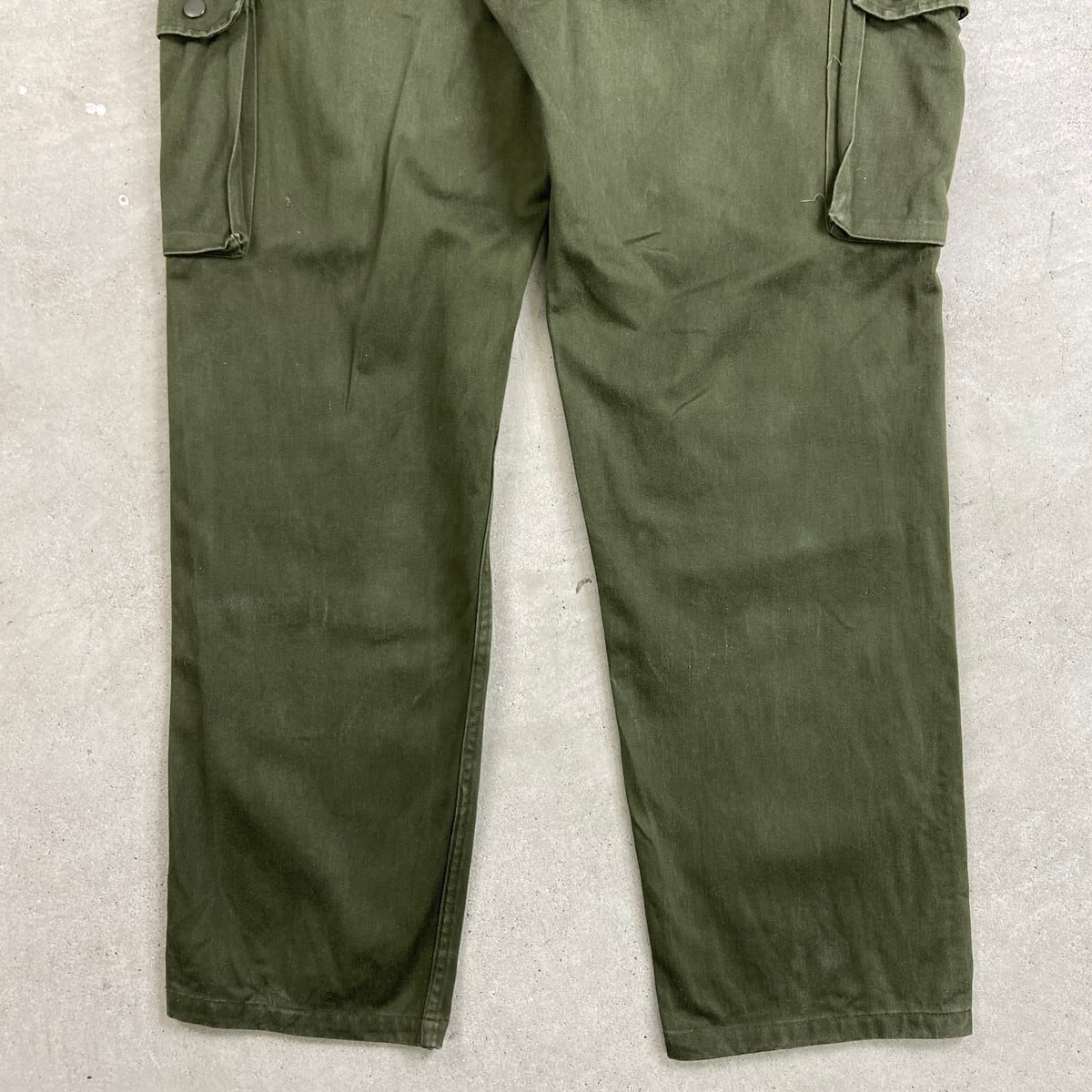 90年代 フランス軍 M-47 TAP47 パラトルーパーパンツ メンズW38相当 90年代 フランス軍 M-47 TAP47 パラトルーパーパンツ メンズW38相当