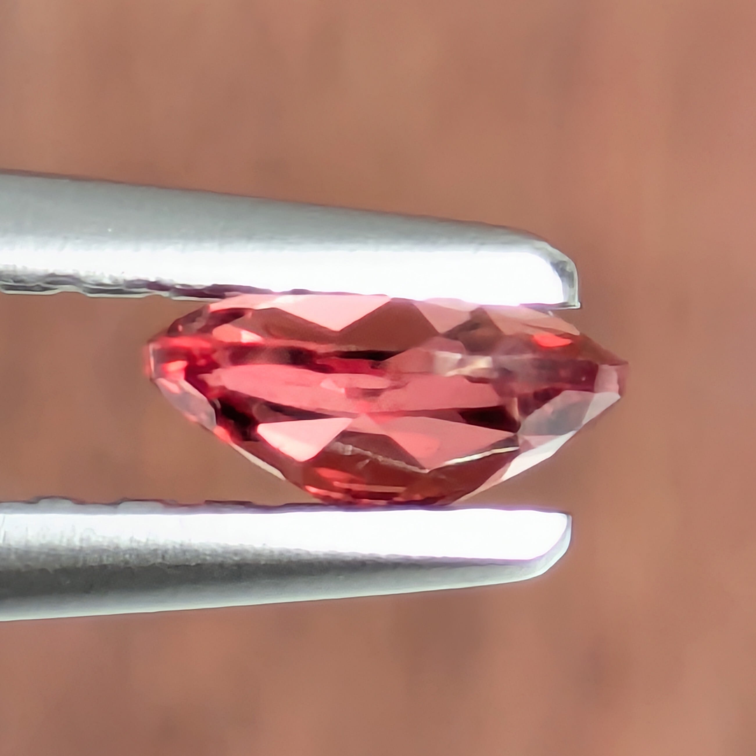 スピネル ルース ミャンマー・モゴック産【0.32ct】PRO209383 | Gem's