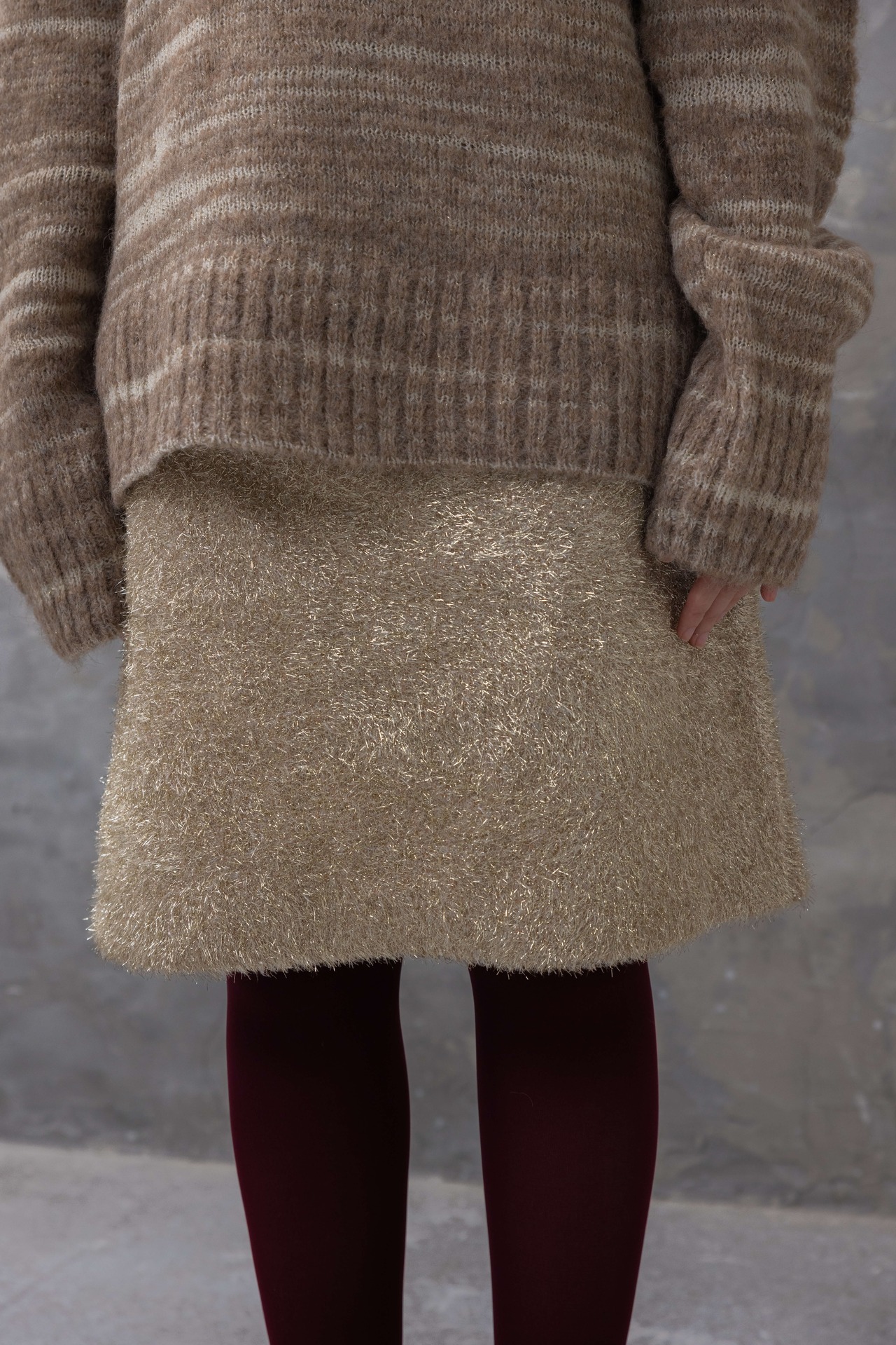 Shiny Shaggy Midi Length SKT Knit