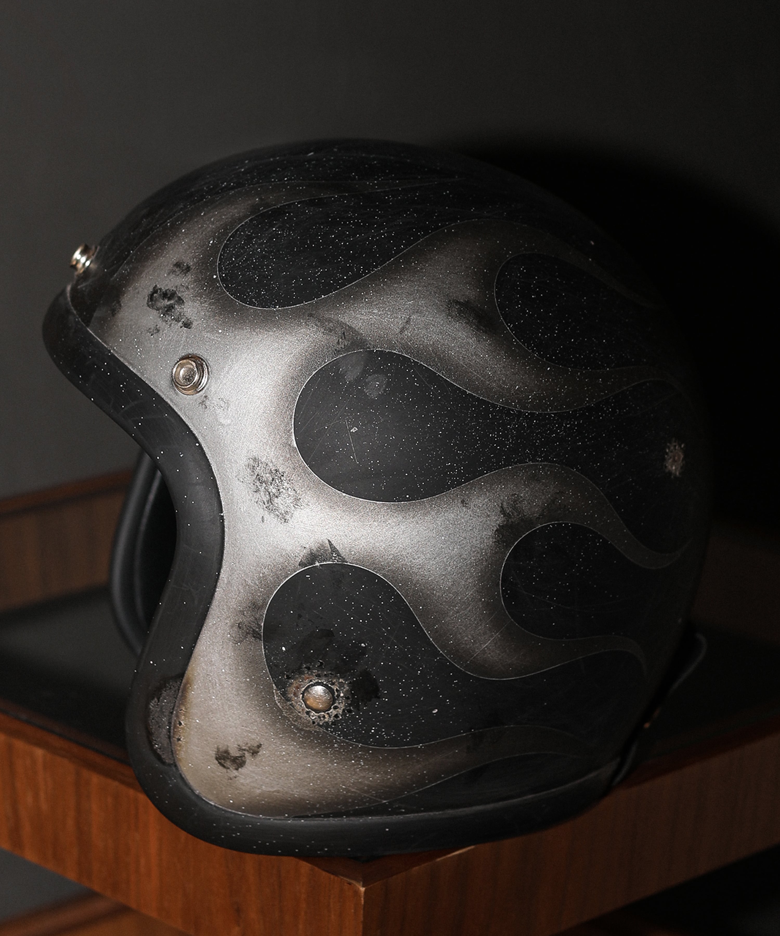送料無料】TWIN GOLDY FLAMES JET HELMET | BARYFROMTHENORM