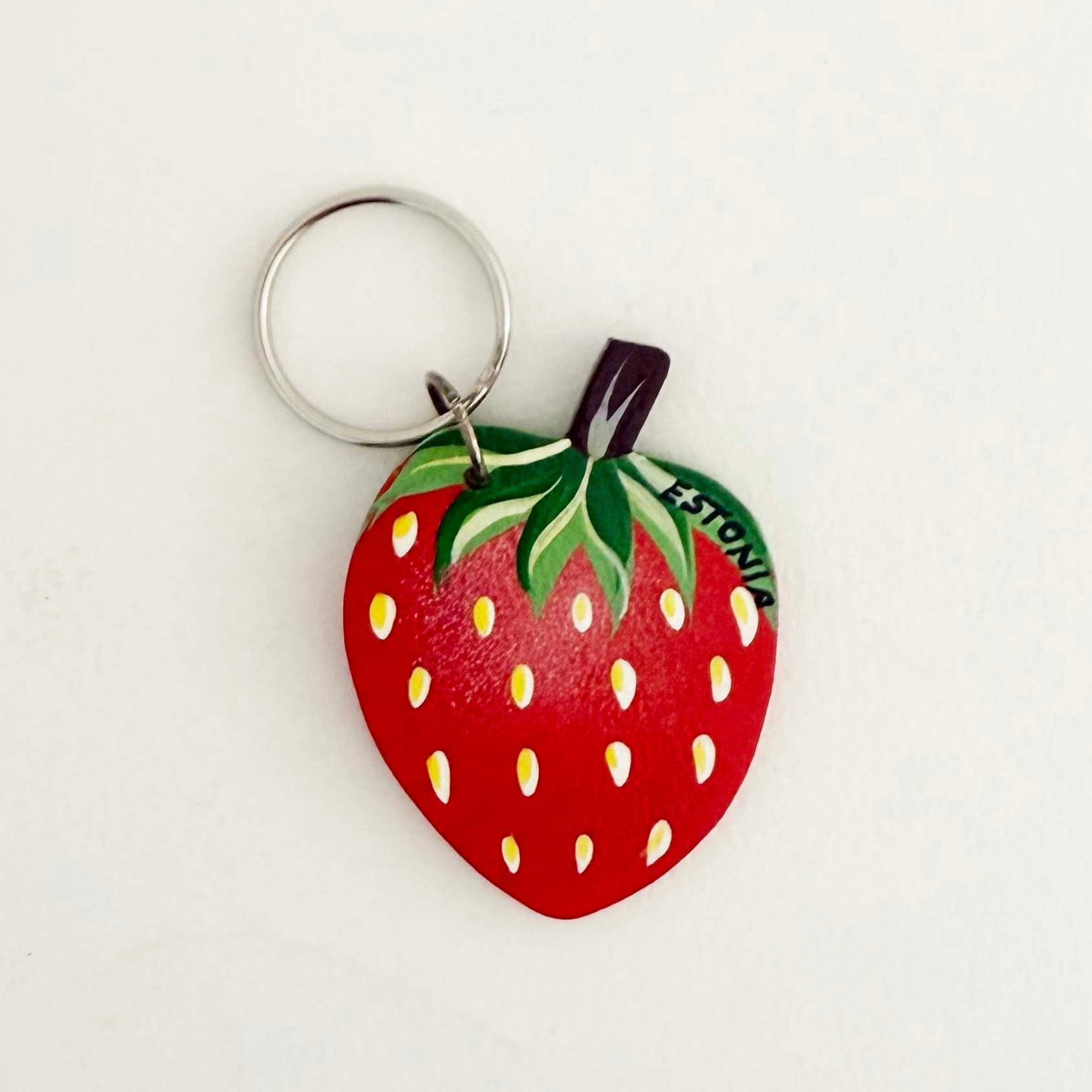 エストニアのキーホルダー（いちご）