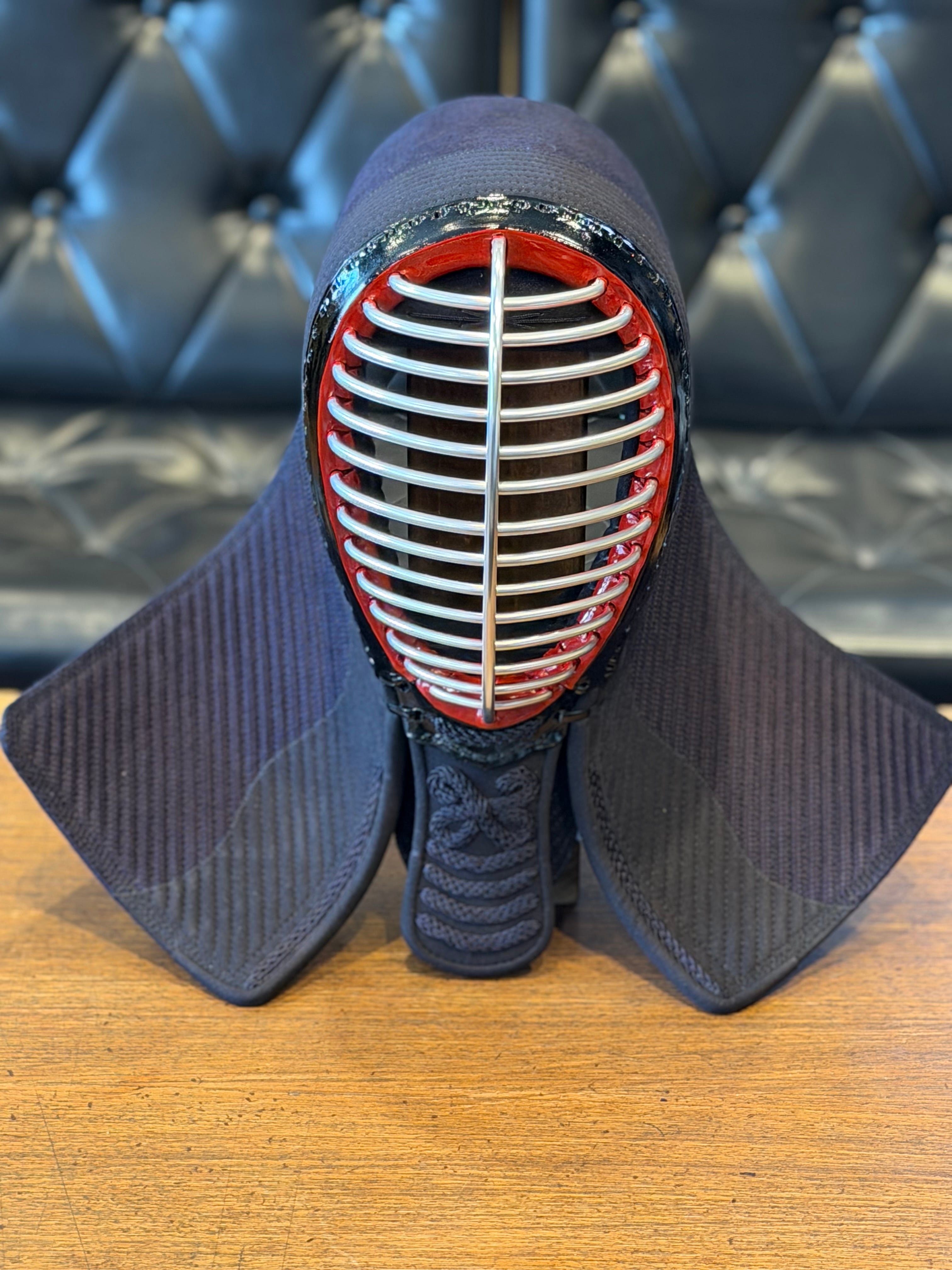 【新商品サンプル✨スーパーゼブラD ナナメ刺】【 ナナメ刺は動きやすい✨】【面サイズ66〜68】練習用 試合用兼用防具『スーパーゼブラD』8㎜ナナメ 人工皮✨面