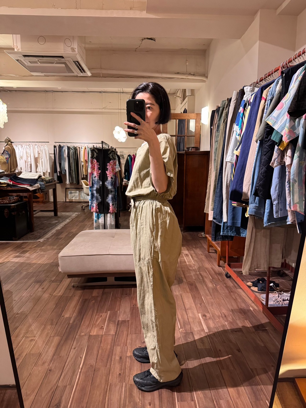 ペールグリーンオールインワン