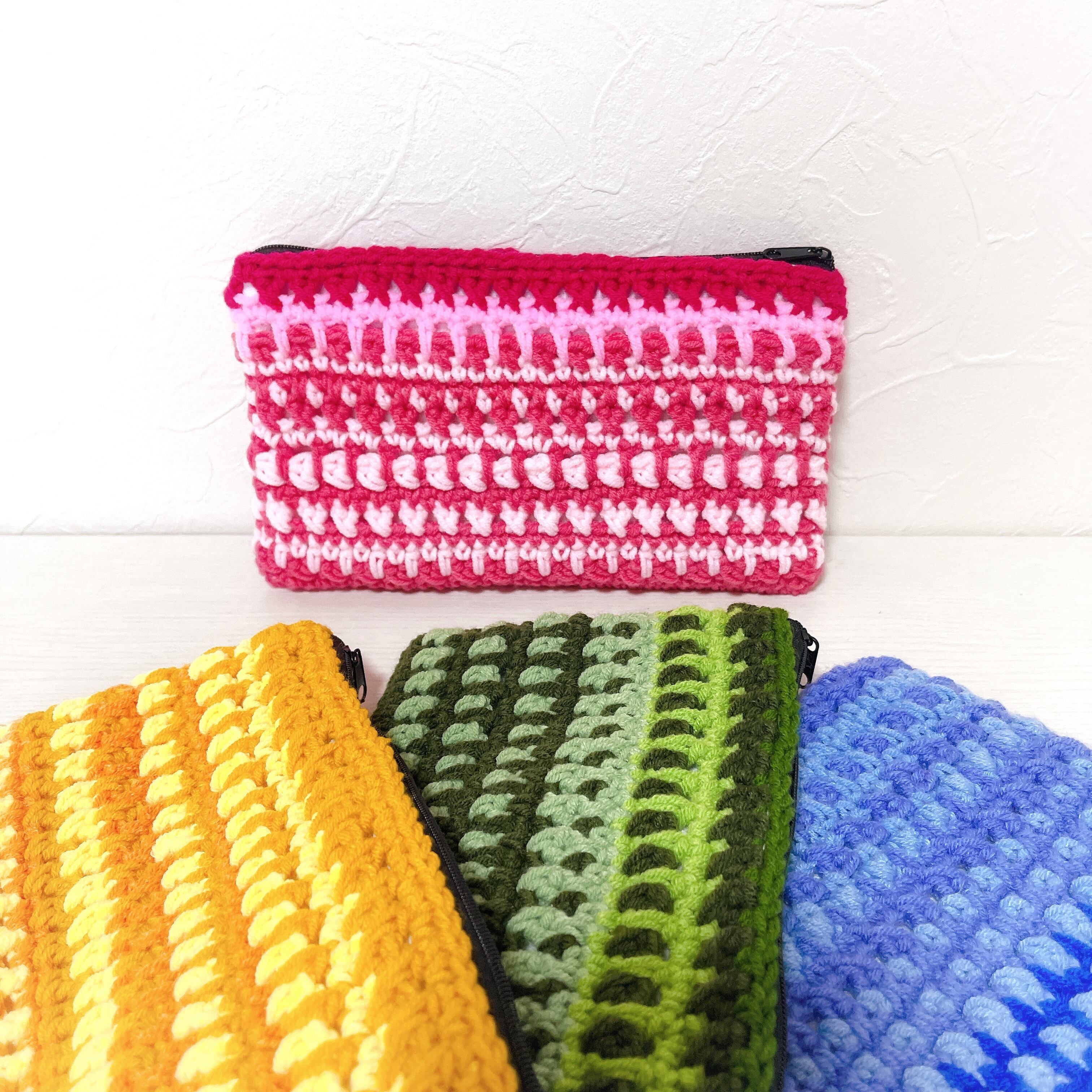 SALE☆冬の気分編みポーチ/