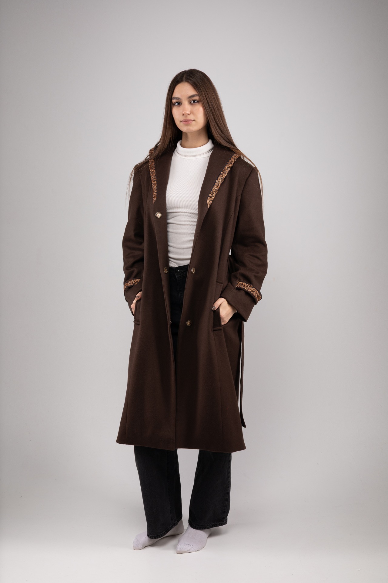 ウクライナ産プレミアムウール100%ロングコート（ブラウン）平行縫い　シルク手刺繍　ユニセックス - 14