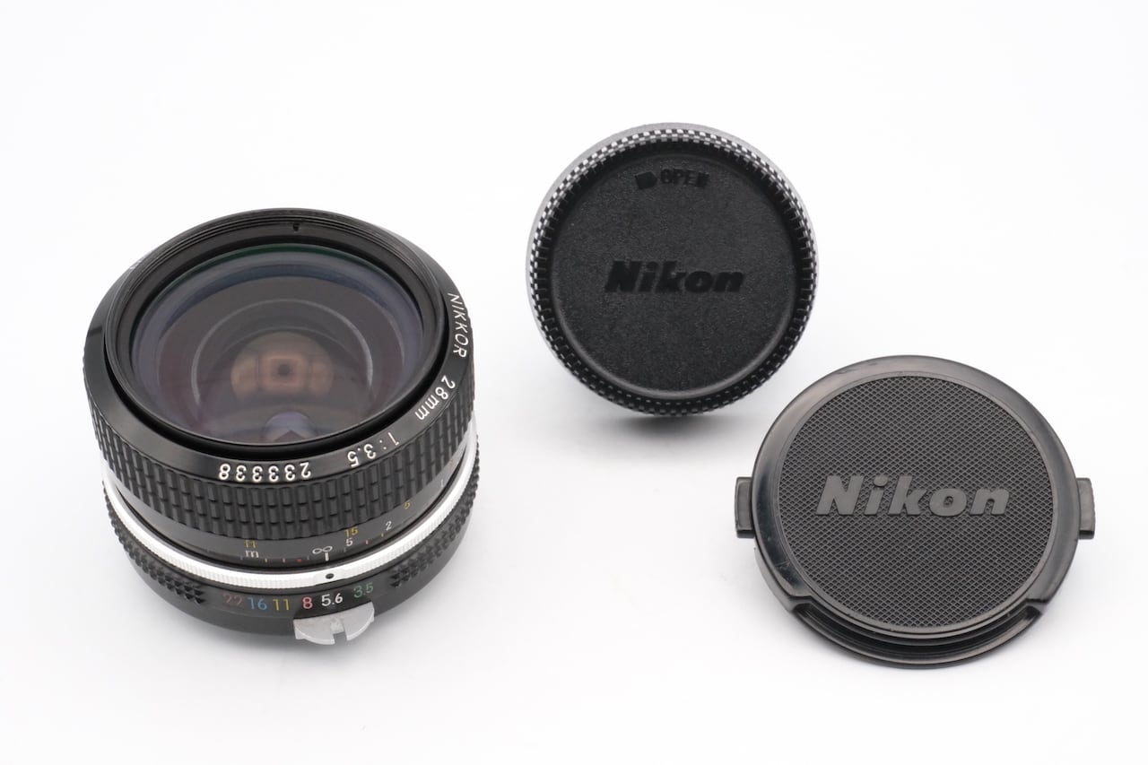 ニコン FE／Ai NIKKOR 28mm f3.5 整備済