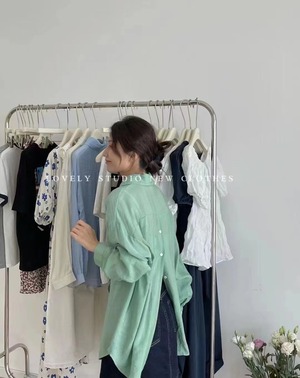 バックボタンシアーシャツ　AJ2205-681